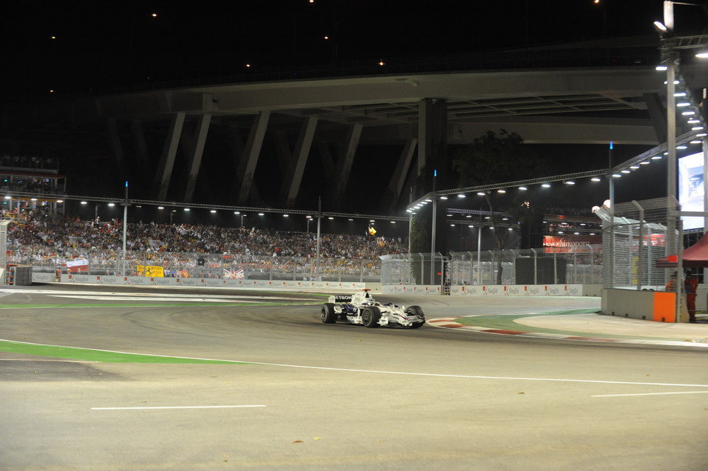 GP SINGAPORE, Domenica, 28 September 2008  Singapore Grand Prix. Marina Bay. Singapore. Nick Heidfeld (GER) in the BMW Sauber F1.08 This image is copyright free for editorial use © BMW AG 