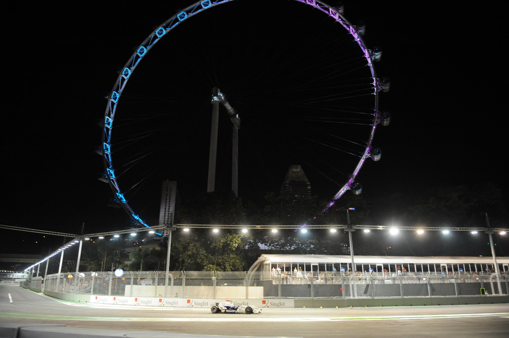 GP SINGAPORE, Domenica, 28 September 2008  Singapore Grand Prix. Marina Bay. Singapore. Nick Heidfeld (GER) in the BMW Sauber F1.08 This image is copyright free for editorial use © BMW AG 