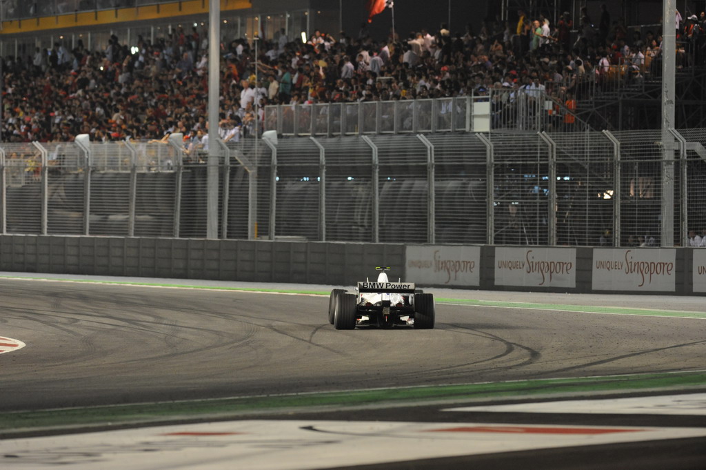 GP SINGAPORE, Domenica, 28 September 2008  Singapore Grand Prix. Marina Bay. Singapore. Robert Kubica (POL) in the BMW Sauber F1.08 This image is copyright free for editorial use © BMW AG 