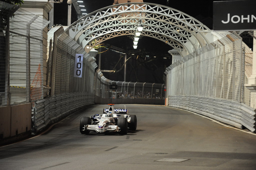GP SINGAPORE, Saturday, September 27, 2008  Singapore Grand Prix. Marina Bay. Singapore. Nick Heidfeld (GER) in the BMW Sauber F1.08  This image is copyright free for editorial use © BMW AG 