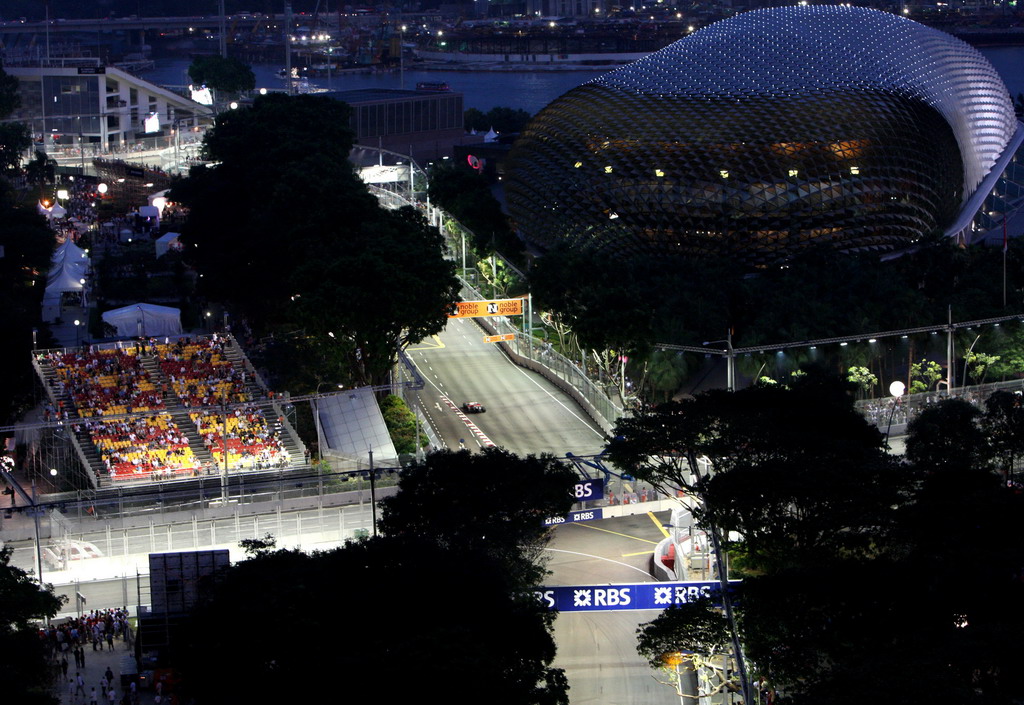 GP SINGAPORE, Timo Glock (GER) Toyota TF108 
Formula One World Championship, Rd 15, Singapore Grand Prix, Qualifiche, Marina Bay Street Circuit, Singapore, Saturday 27 September 2008.
