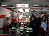 GP SINGAPORE, Mechanics work on the car of Jarno Trulli (ITA) Toyota TF108.
Formula One World Championship, Rd 15, Singapore Grand Prix, Practice, Marina Bay Street Circuit, Singapore, Venerdi' 26 September 2008.
