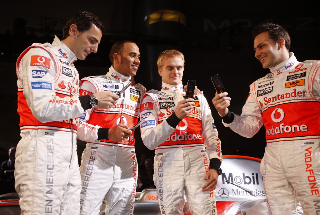 McLAREN MERCEDES MP4-23
