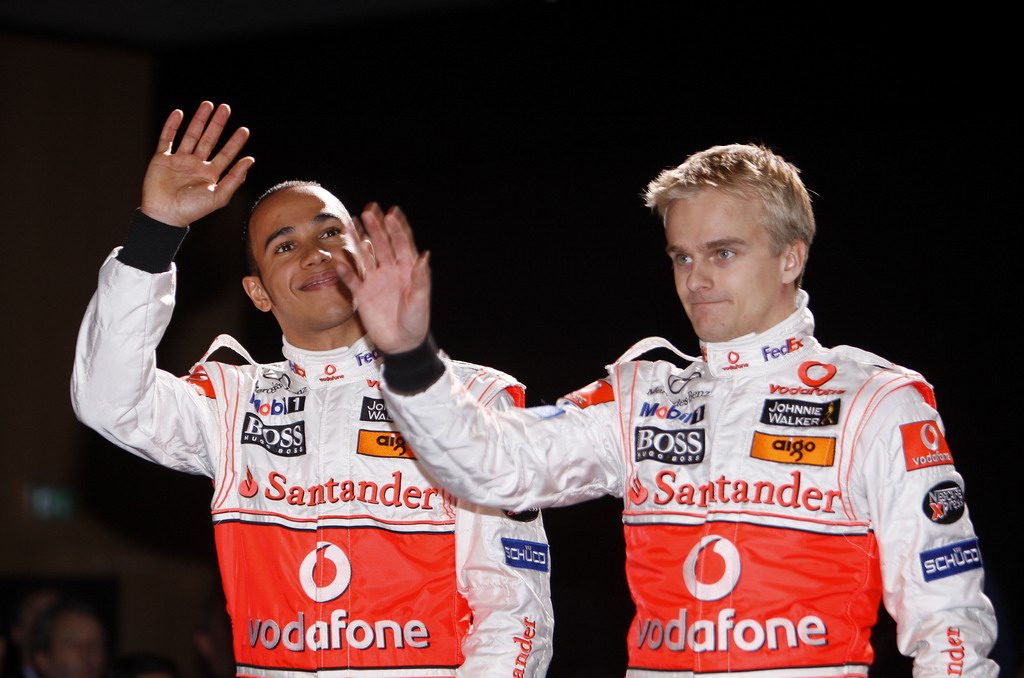 McLAREN MERCEDES MP4-23