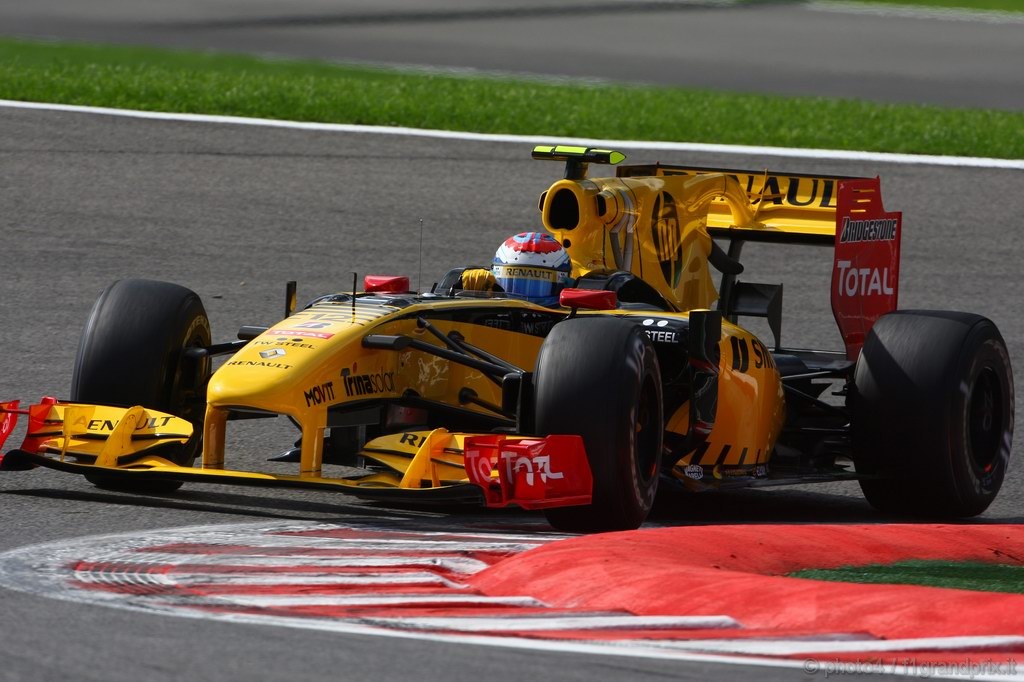GP Belgio, Prove Libere 3, Sabato, Vitaly Petrov (RUS), Renault F1 Team, R30 
