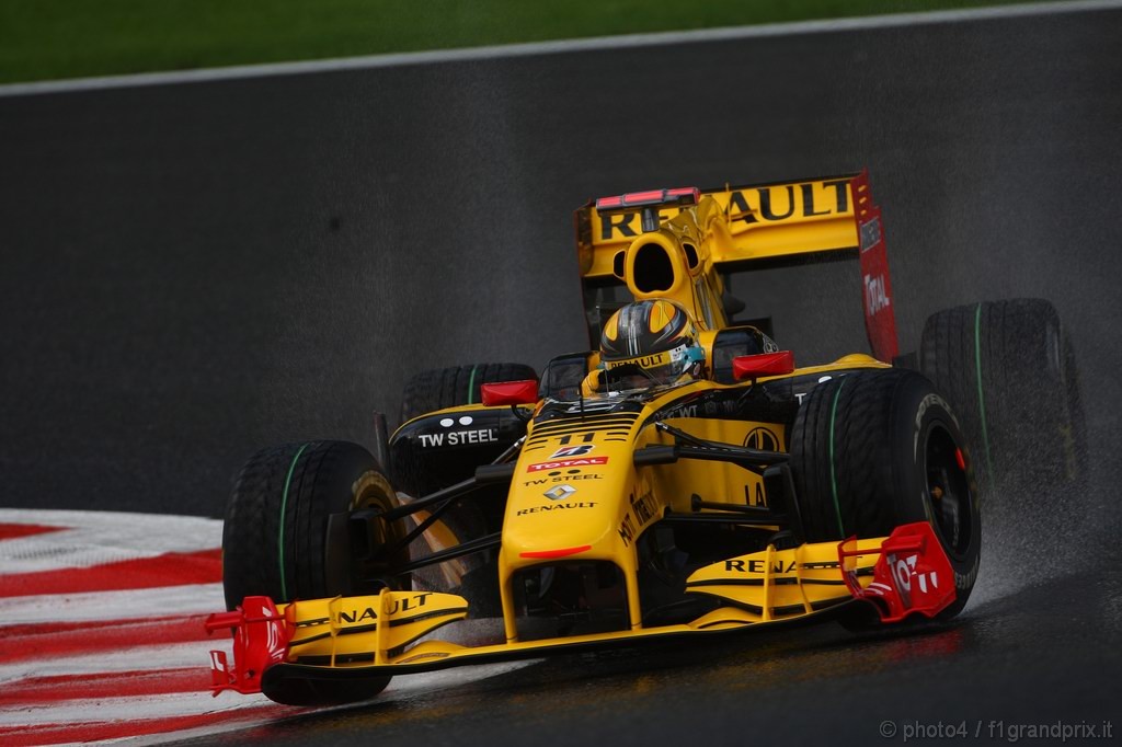 GP Belgio, Prove Libere 1, Venerdi', Vitaly Petrov (RUS), Renault F1 Team, R30 