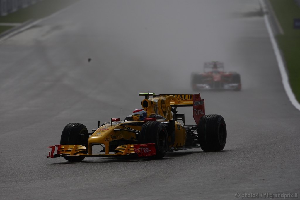 GP Belgio, Prove Libere 1, Venerdi', Vitaly Petrov (RUS), Renault F1 Team, R30 