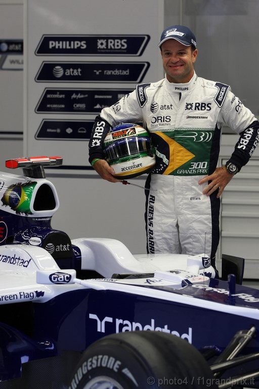GP Belgio, Prove Libere 1, Venerdi', Rubens Barrichello (BRA), Williams, FW32 celebrates 300 GPs