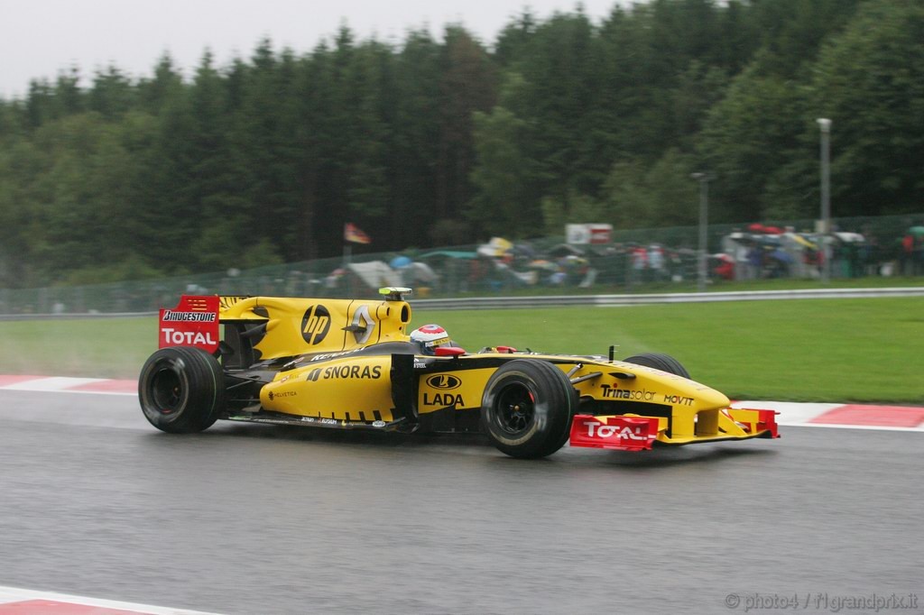 GP Belgio, Prove Libere 1, Venerdi', Vitaly Petrov (RUS), Renault F1 Team, R30 