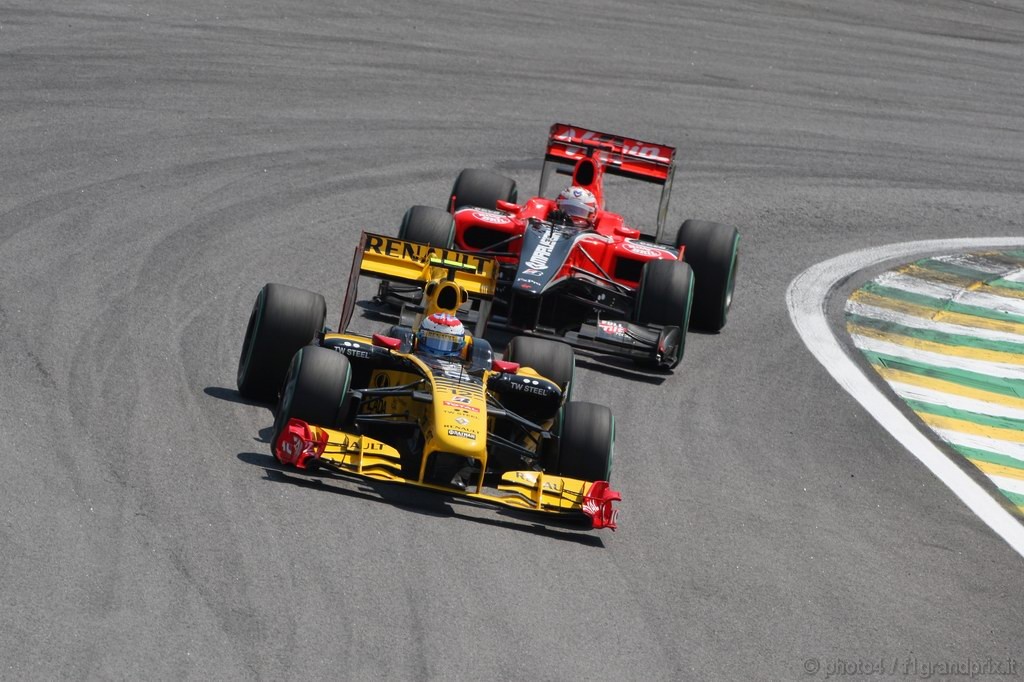 GP Brasile, Gara, Vitaly Petrov (RUS), Renault F1 Team, R30 