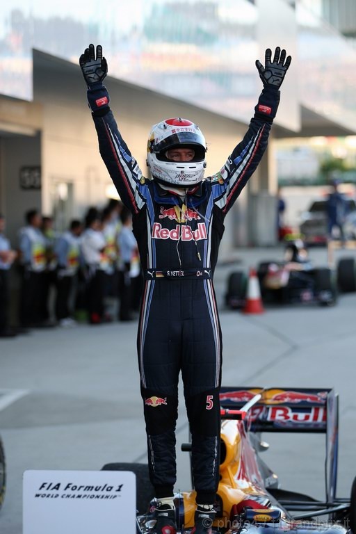 GP Brasile, Gara, Sebastian Vettel (GER), Red Bull Racing, RB6 vincitore 