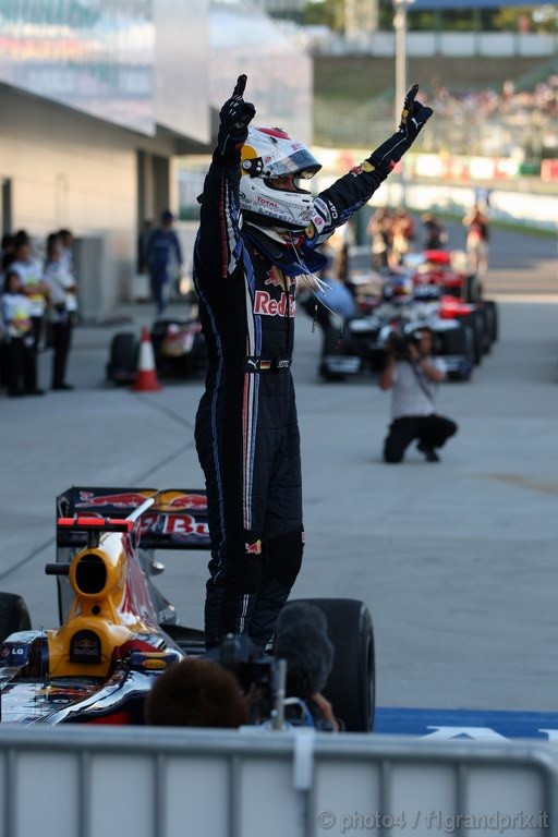GP Brasile, Gara, Sebastian Vettel (GER), Red Bull Racing, RB6 vincitore 