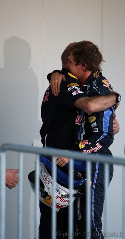 GP Brasile, Gara, Sebastian Vettel (GER), Red Bull Racing, RB6 vincitore 