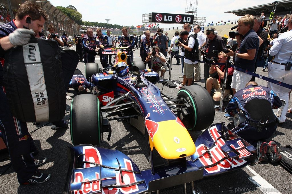 GP Brasile, Gara, Mark Webber (AUS), Red Bull Racing, RB6 