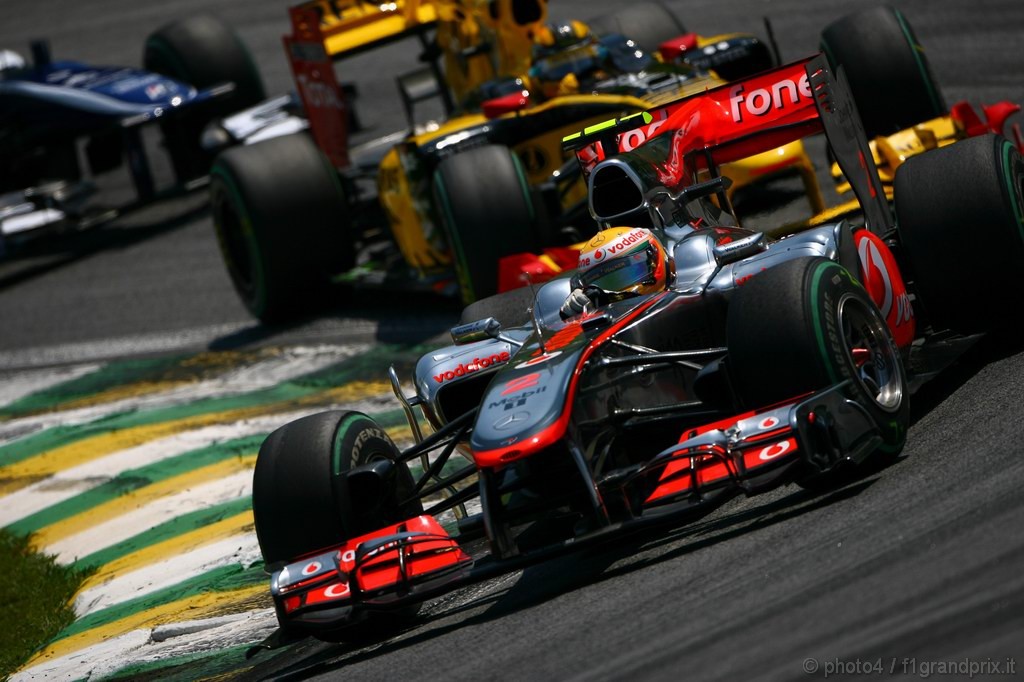 GP Brasile, Gara, Lewis Hamilton (GBR), McLaren  Mercedes, MP4-25 