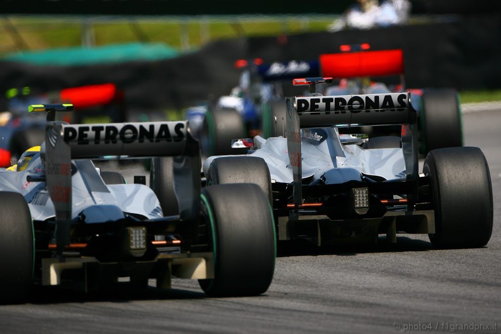 GP Brasile, Gara, Michael Schumacher (GER), Mercedes GP  F1 Team, MGP W01 e Nico Rosberg (GER), Mercedes GP F1 Team, MGP W01 