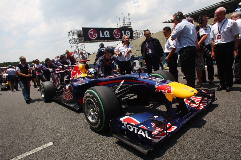 GP Brasile, Gara, Sebastian Vettel (GER), Red Bull Racing, RB6 