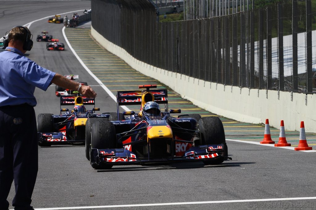 GP Brasile, Gara, Sebastian Vettel (GER), Red Bull Racing, RB6 vincitore 