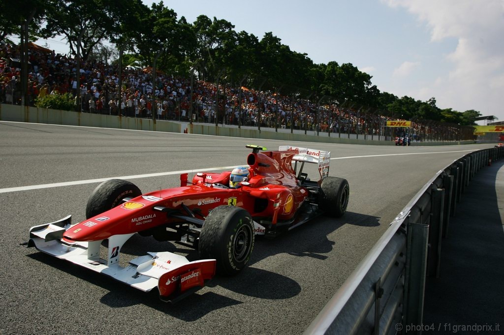 GP Brasile, Gara, Fernando Alonso (ESP), Ferrari, F10 