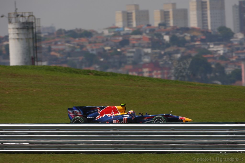 GP Brasile, Gara, Mark Webber (AUS), Red Bull Racing, RB6 