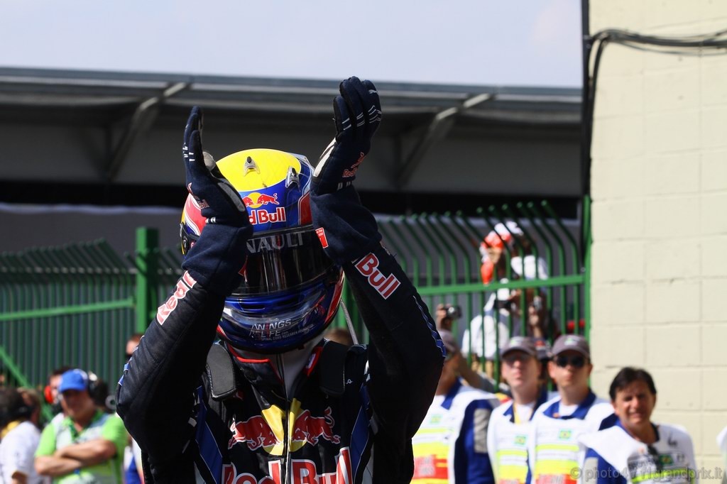 GP Brasile, Gara, Mark Webber (AUS), Red Bull Racing, RB6 secondo 