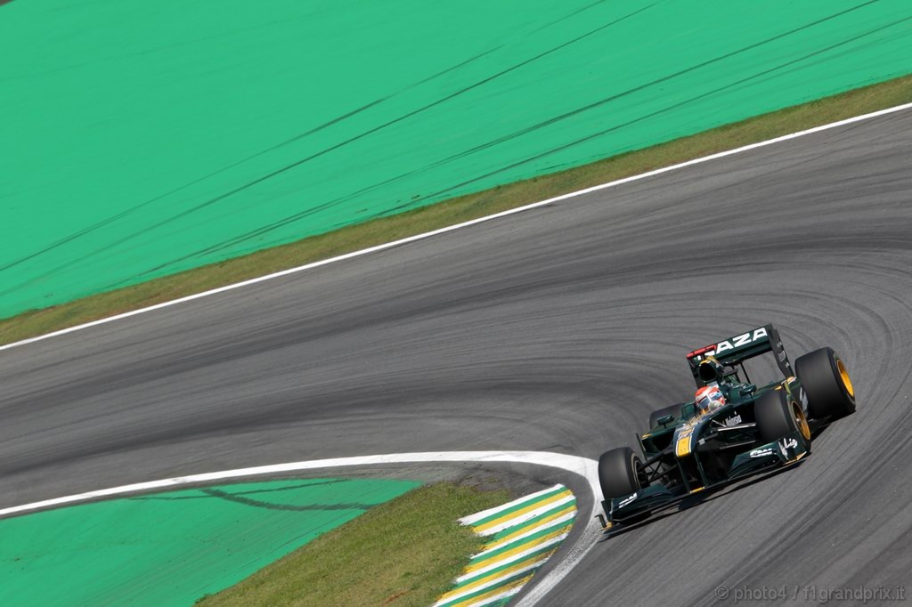 GP Brasile, Brazilian Grand Prix - Domenica
Interlagos, Sao Paulo, Brazil.
7th November 2010.
Jarno Trulli, Lotus T127 Cosworth.
World Copyright: Charles Coates/LAT Photographic
ref: Digital Image DX5J6099