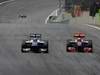 GP Brasile, Gara, Nico Hulkenberg (GER), Williams, FW32 e Lewis Hamilton (GBR), McLaren  Mercedes, MP4-25 