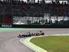 GP Brasile, Gara, Nico Hulkenberg (GER), Williams, FW32 e Lewis Hamilton (GBR), McLaren  Mercedes, MP4-25 