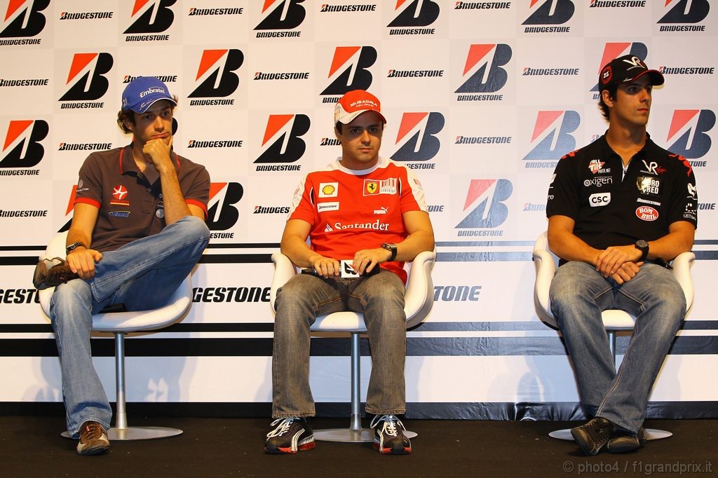 GP Brasile, Bridgestone Conferenza Stampa, Bruno Senna (BRA), Hispania Racing F1 Team (HRT), F110, Felipe Massa (BRA), Ferrari, F10 e Lucas Di Grassi (BRA), Virgin Racing, VR-01 