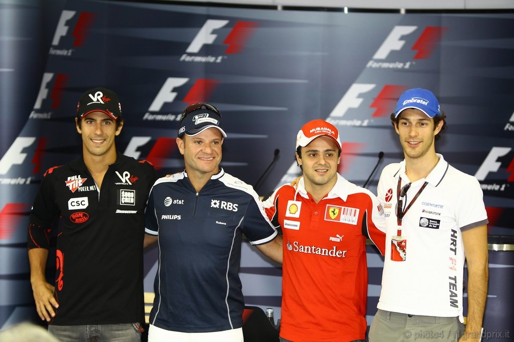 GP Brasile, Lucas Di Grassi (BRA), Virgin Racing, VR-01, Rubens Barrichello (BRA), Williams, FW32, Felipe Massa (BRA), Ferrari, F10 e Bruno Senna (BRA), Hispania Racing F1 Team (HRT), F110 