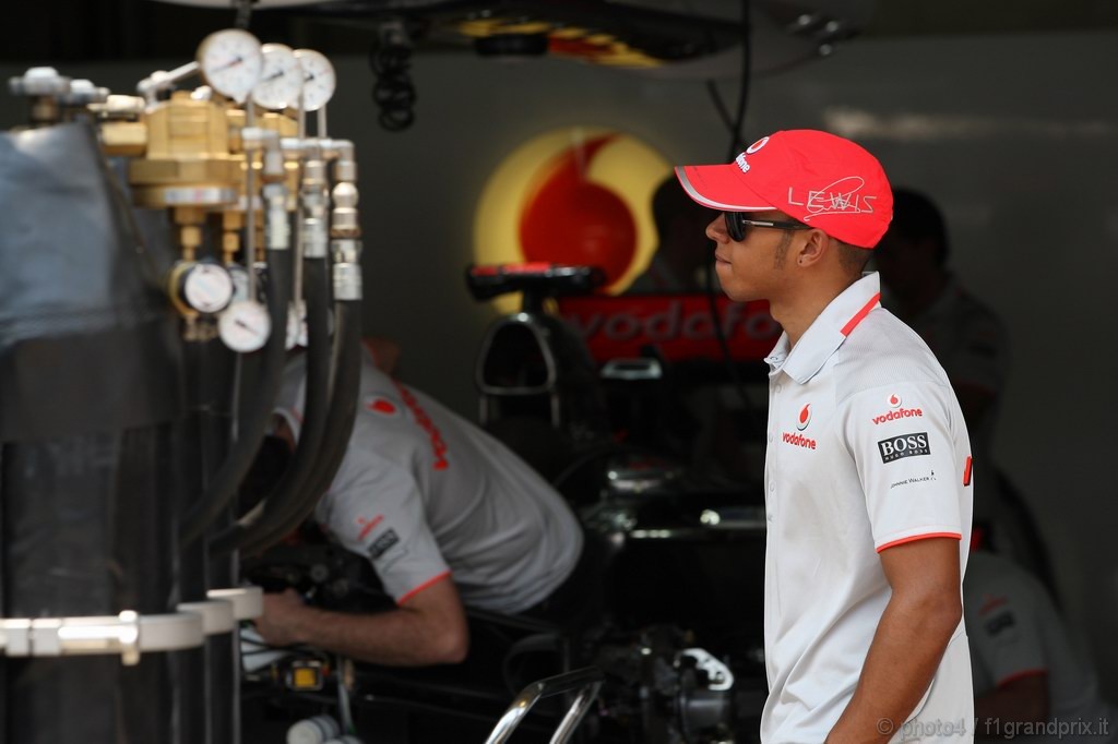 GP Brasile, Giovedi', Lewis Hamilton (GBR), McLaren  Mercedes, MP4-25 