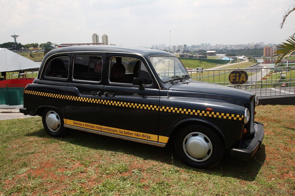 GP Brasile, Giovedi', A London taxi