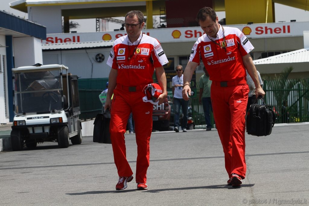 GP Brasile, Giovedi', Stefano Domenicali (ITA), Head of the Gestione Sportiva e Aldo Costa (ITA), Technical Director, Ferrari   