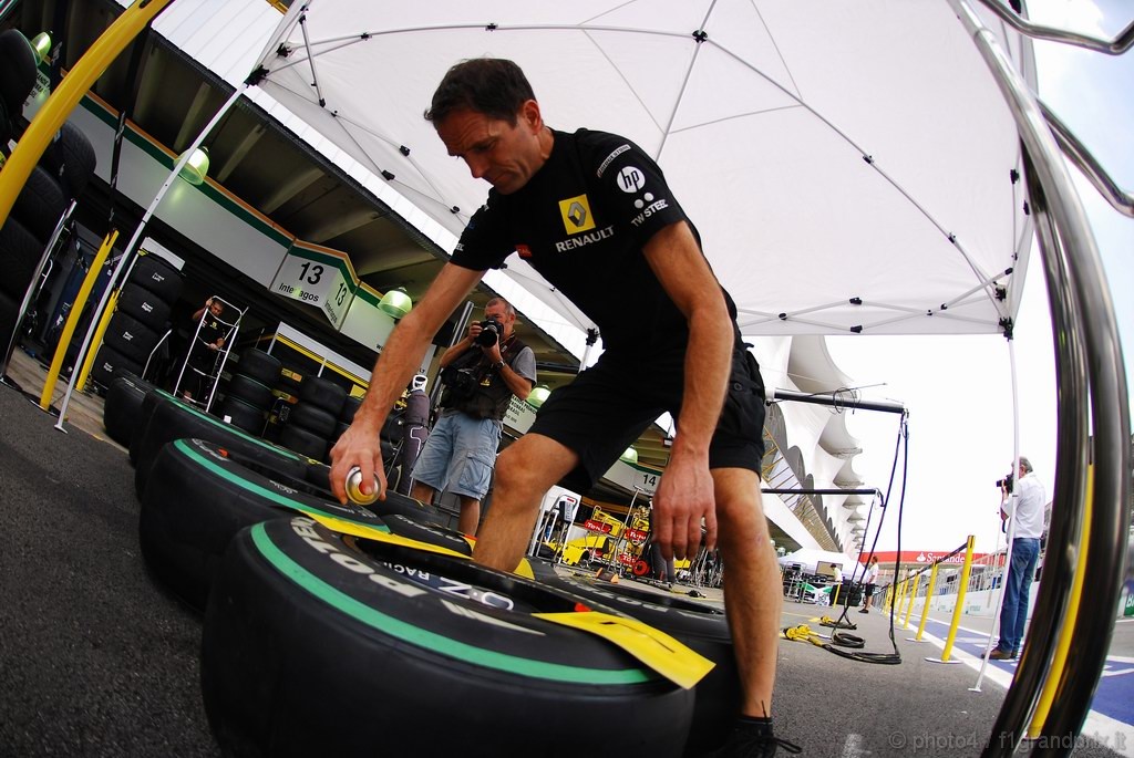 GP Brasile, Giovedi', Wheels OZ 