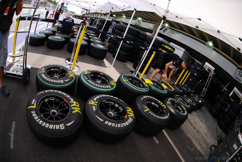GP Brasile, Giovedi', Wheels OZ 