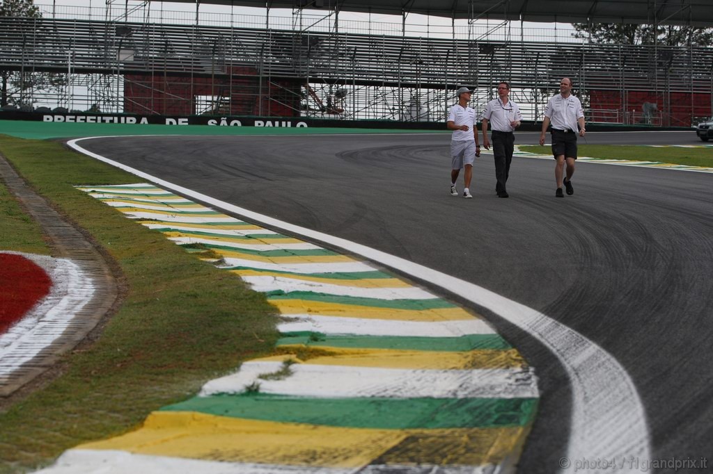 GP Brasile, Giovedi', Michael Schumacher (GER), Mercedes GP  F1 Team, MGP W01 