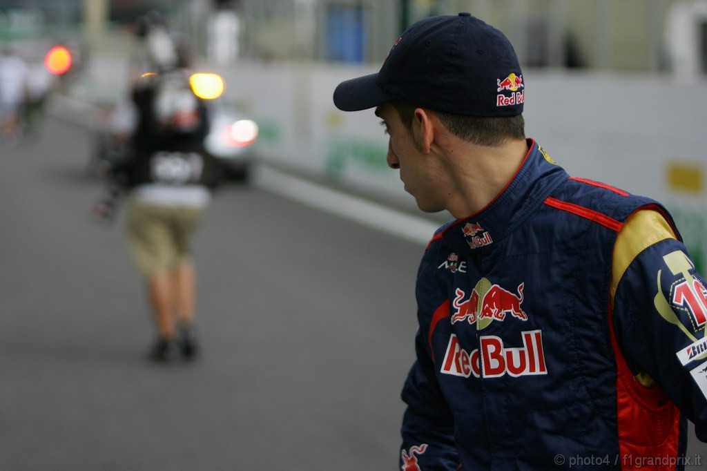GP Brasile, Giovedi', Sébastien Buemi (SUI), Scuderia Toro Rosso, STR5 