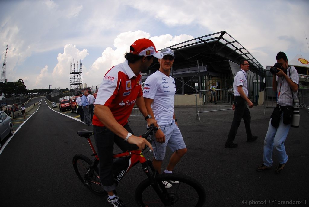 GP Brasile, Giovedi', Michael Schumacher (GER), Mercedes GP  F1 Team, MGP W01 