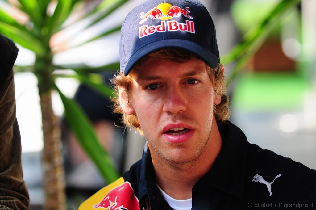 GP Brasile, Giovedi', Sebastian Vettel (GER), Red Bull Racing, RB6 