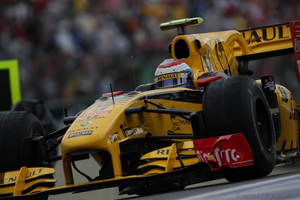 GP Brasile, Prove Libere 3, Sabato, Vitaly Petrov (RUS), Renault F1 Team, R30 
