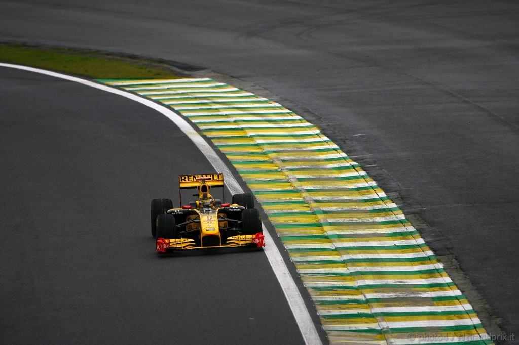 GP Brasile, Qualifiche, Robert Kubica (POL), Renault F1 Team, R30 