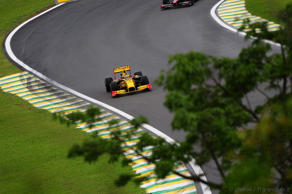 GP Brasile, Qualifiche, Robert Kubica (POL), Renault F1 Team, R30 