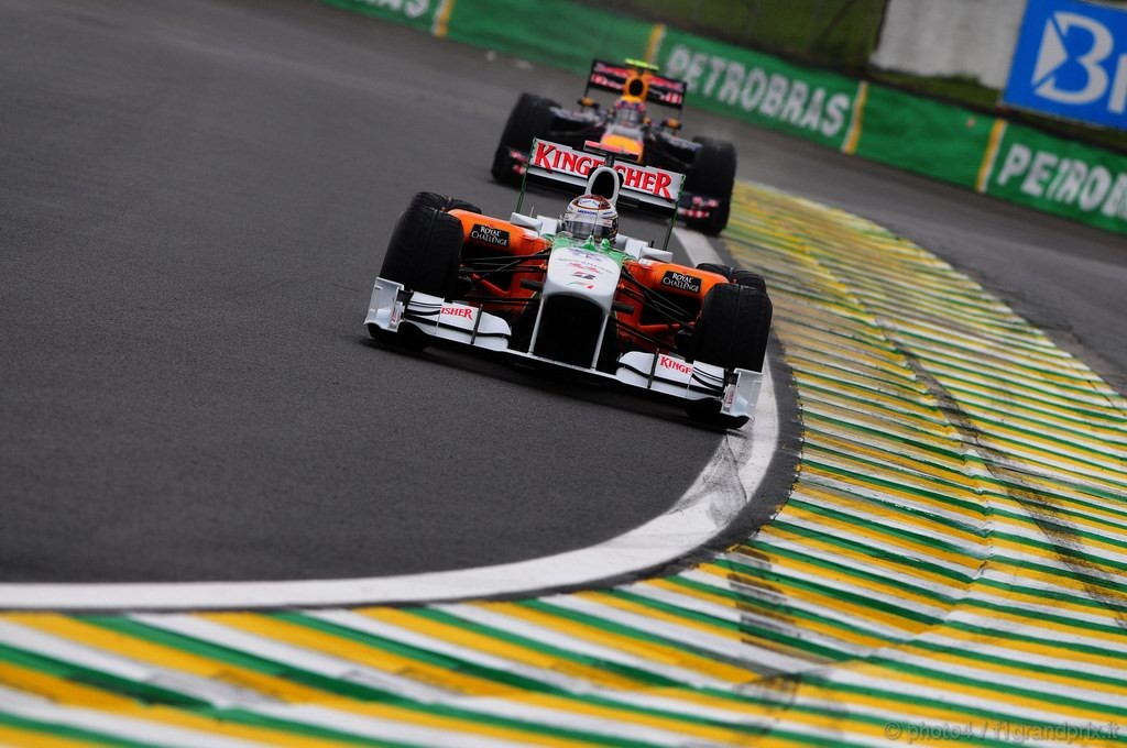 GP Brasile, Qualifiche, Adrian Sutil (GER), Force India F1 Team, VJM03 e Mark Webber (AUS), Red Bull Racing, RB6 