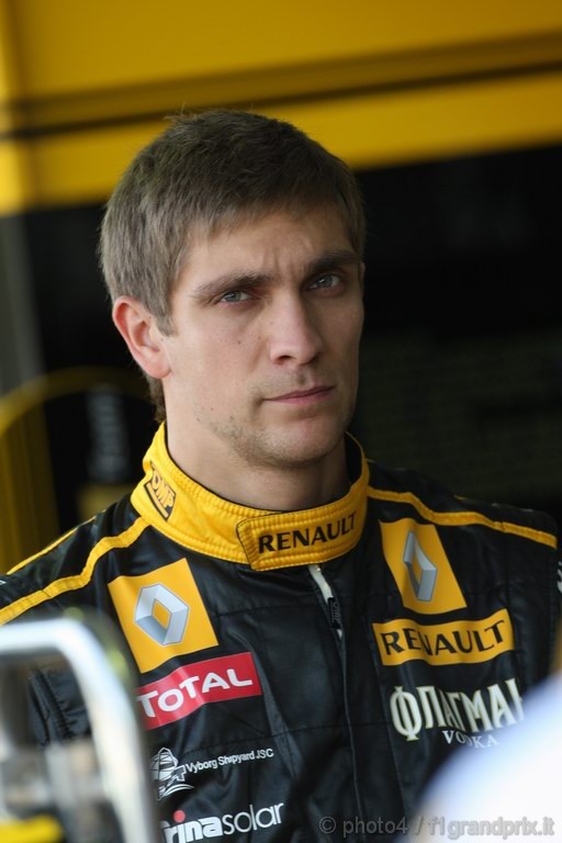 GP Brasile, Prove Libere 1, Venerdi', Vitaly Petrov (RUS), Renault F1 Team, R30 