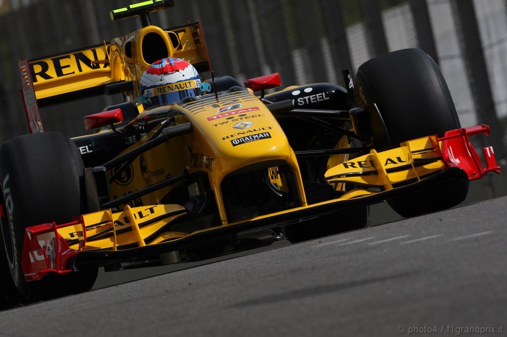 GP Brasile, Prove Libere 1, Venerdi', Vitaly Petrov (RUS), Renault F1 Team, R30 