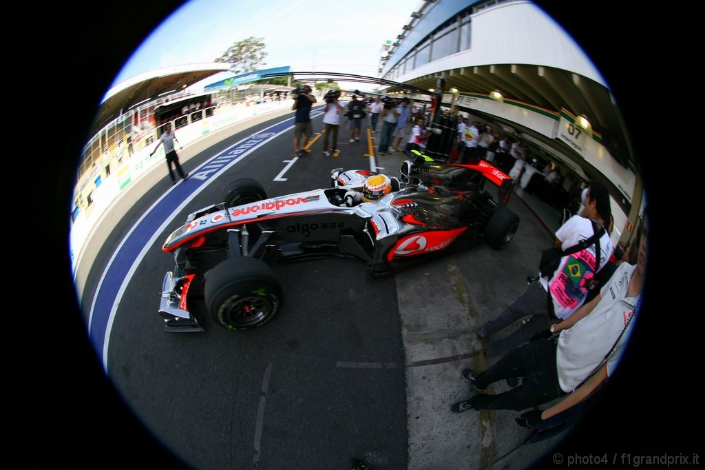 GP Brasile, Prove Libere 1, Venerdi', Lewis Hamilton (GBR), McLaren  Mercedes, MP4-25 