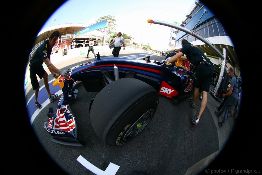 GP Brasile, Prove Libere 1, Venerdi', Sebastian Vettel (GER), Red Bull Racing, RB6 