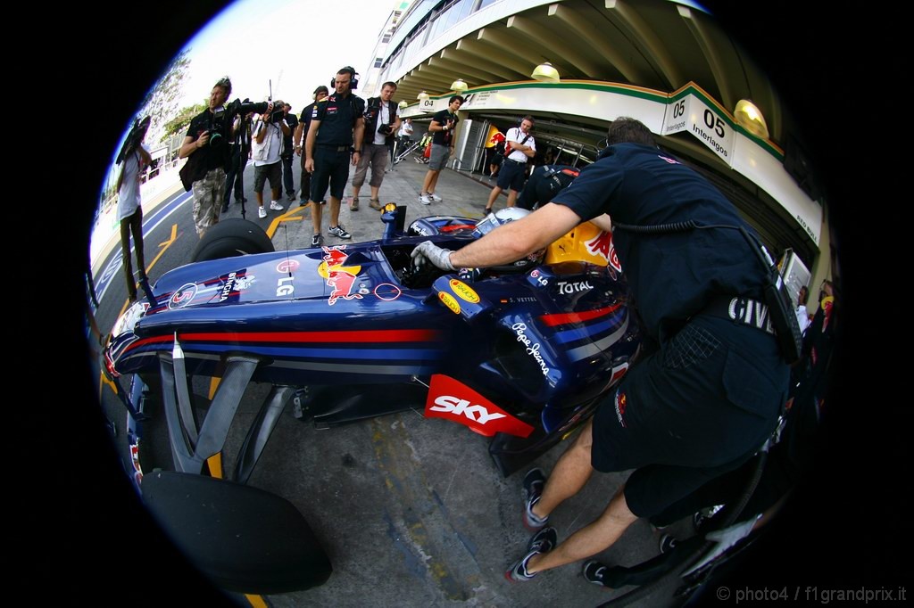 GP Brasile, Prove Libere 1, Venerdi', Sebastian Vettel (GER), Red Bull Racing, RB6 