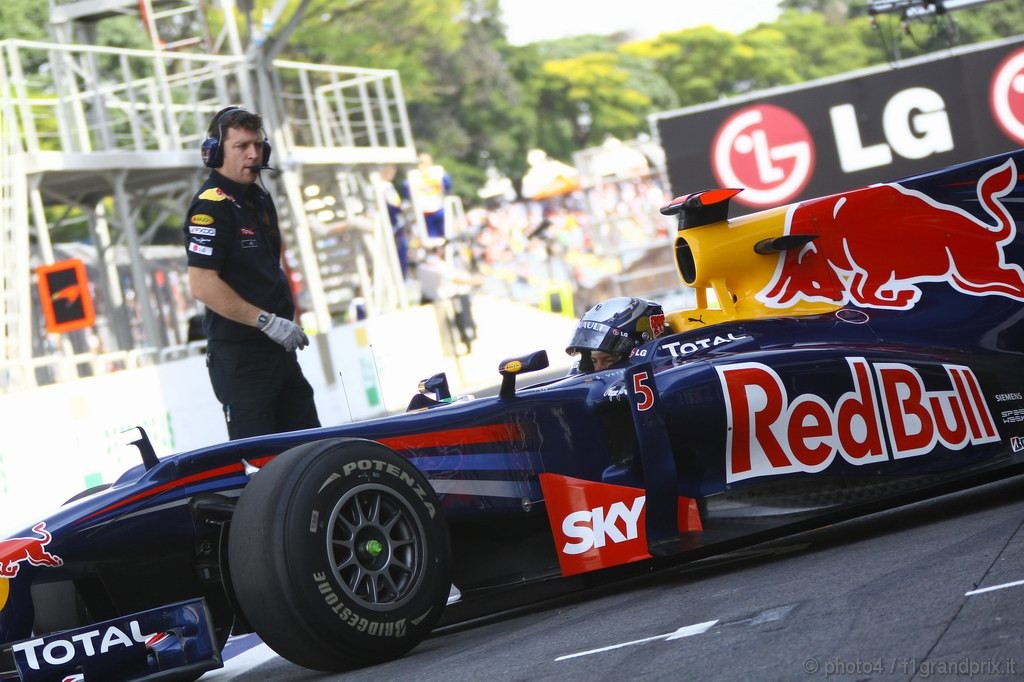 GP Brasile, Prove Libere 1, Venerdi', Sebastian Vettel (GER), Red Bull Racing, RB6 