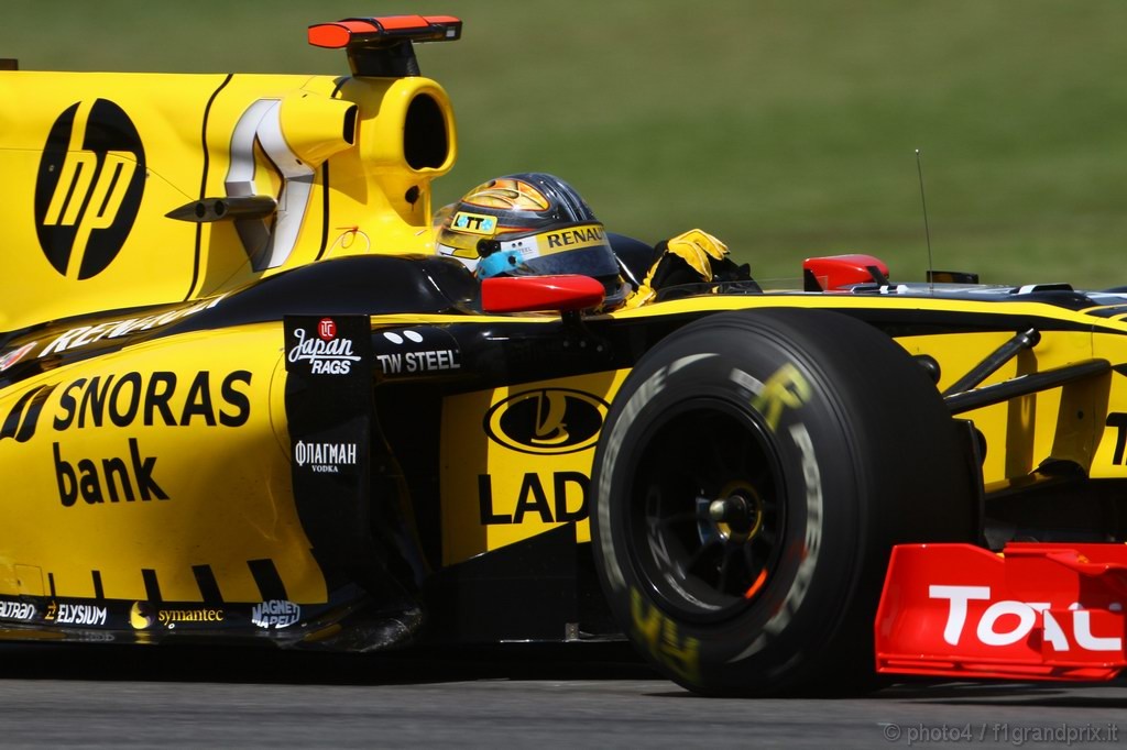 GP Brasile, Prove Libere 1, Venerdi', Robert Kubica (POL), Renault F1 Team, R30 